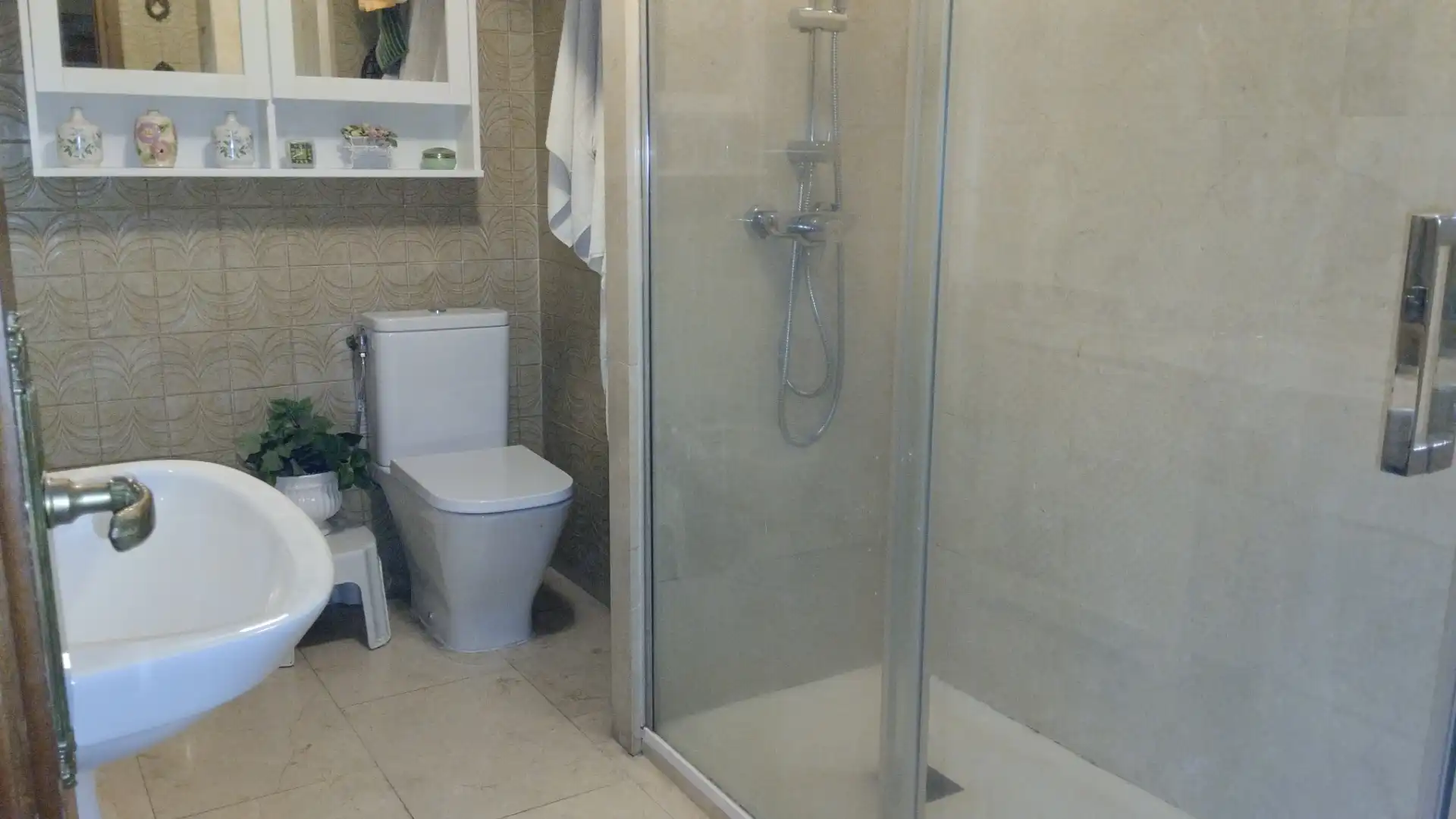 Baño de Dúplex en venta en Madrid con Calefacción, Parquet y Terraza
