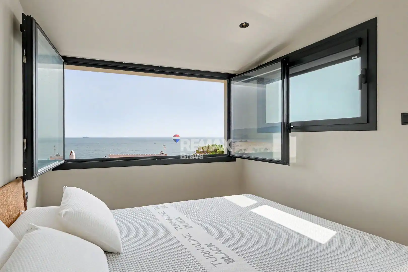 Habitación de Casa o chalet en venta en Cadaqués con Aire acondicionado, Jardín privado y Terraza