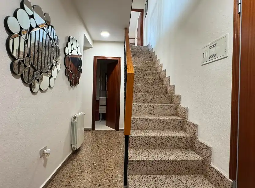 Maisonette zur Miete in Castellón de la Plana / Castelló de la Plana mit Klimaanlage, Heizung und Terrasse