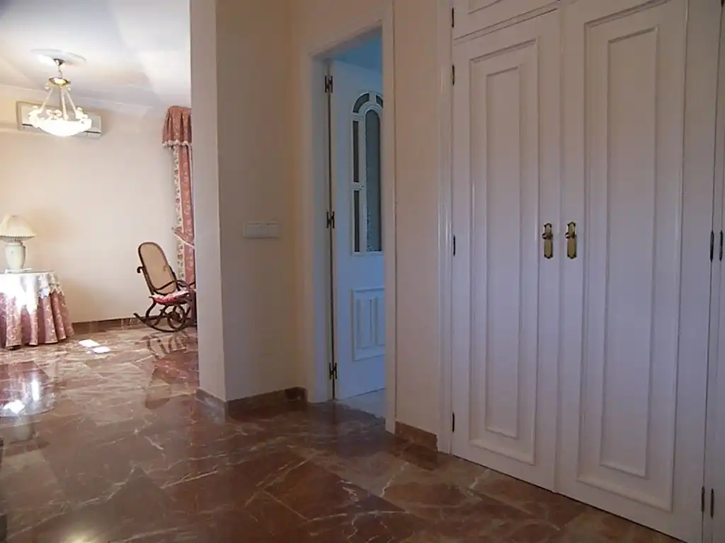 Casa o chalet en venta en Alhaurín de la Torre con Aire acondicionado, Jardín privado y Terraza