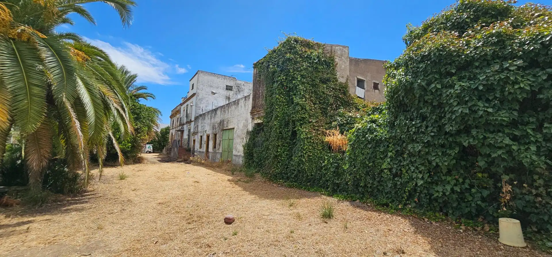 Vista exterior de Casa adosada en venta en La Algaba