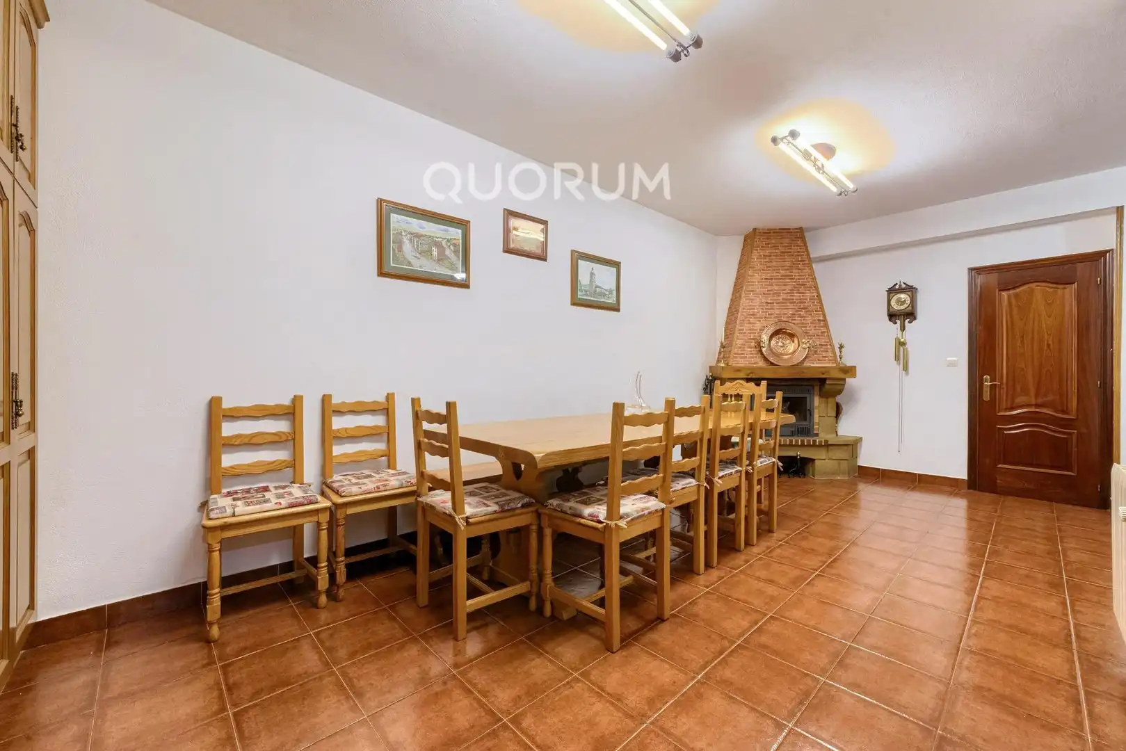 Comedor de Casa adosada en venta en Basauri  con Calefacción, Jardín privado y Terraza