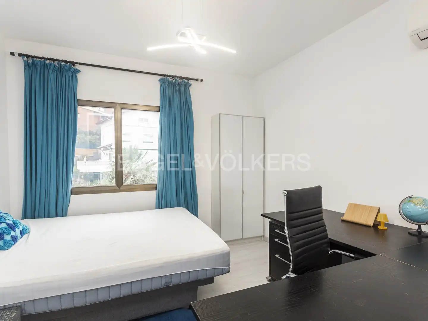 Bedroom of Houses for rent in Castelldefels  with Air Conditioner, Heating and Private garden