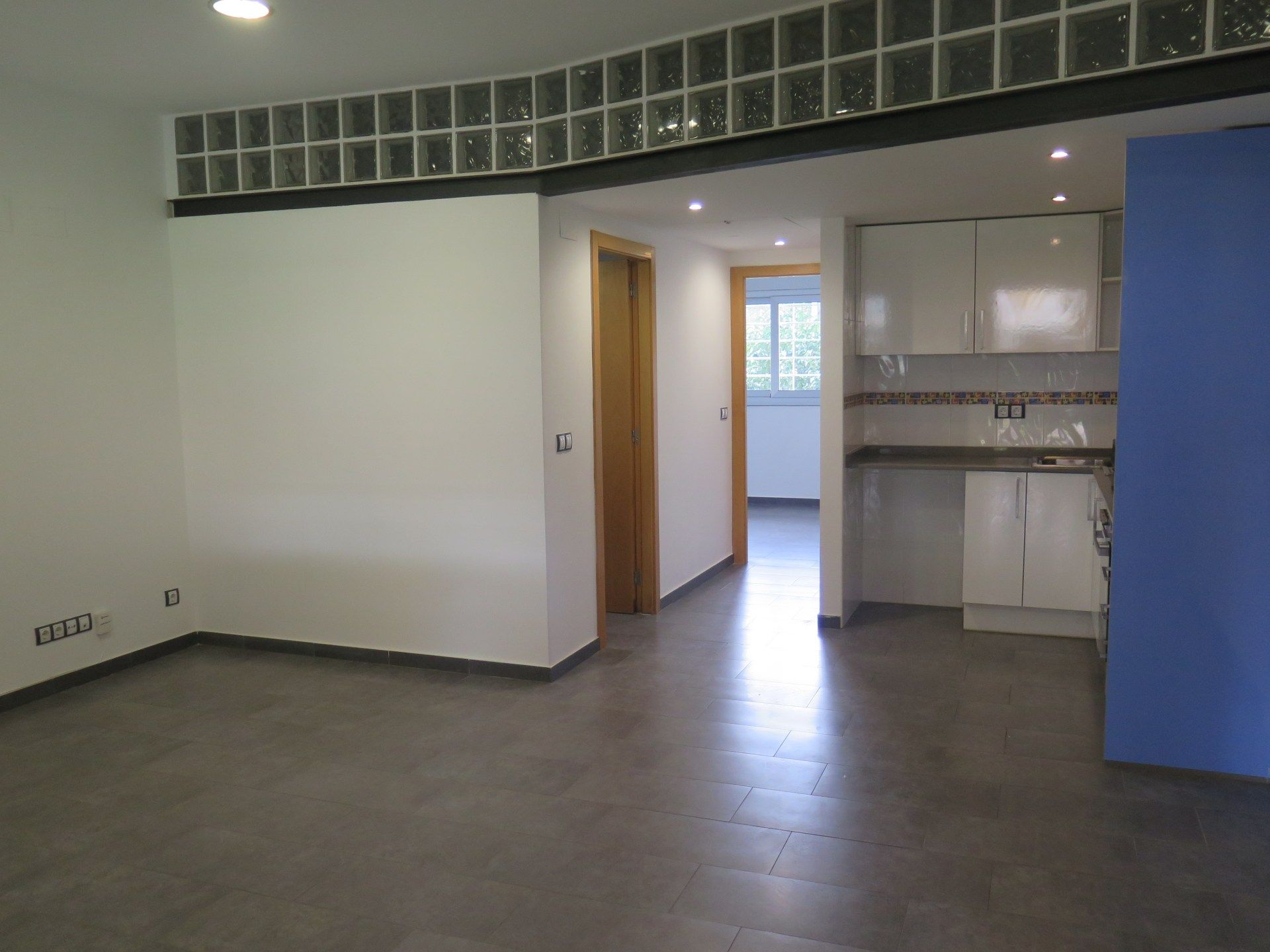 Planta baja for rent in Girona Capital  with Heating
