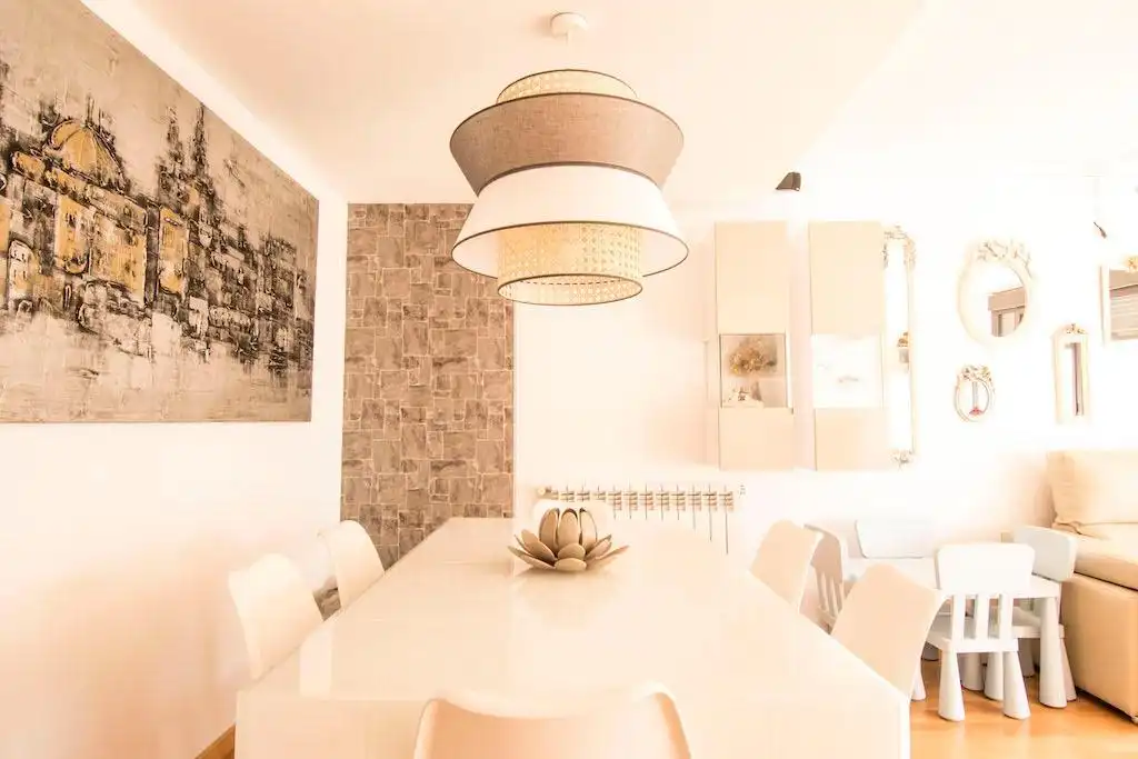 Comedor de Ático de alquiler en La Pobla de Vallbona con Aire acondicionado, Calefacción y Jardín privado