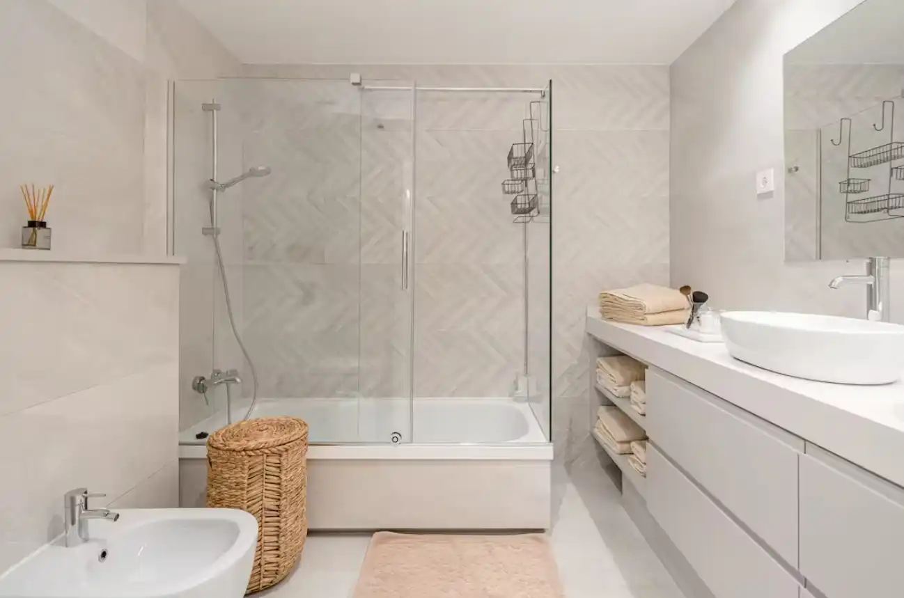 Bany de Apartament de lloguer amb opció a compra en Madrid amb Aire condicionat, Calefacció i Parquet