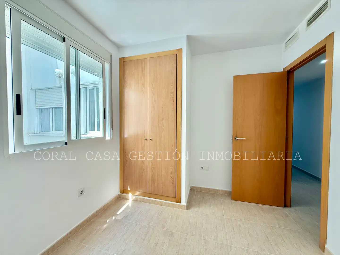 Dormitori de Apartament en venda en Chilches / Xilxes amb Terrassa, Traster i Piscina comunitària