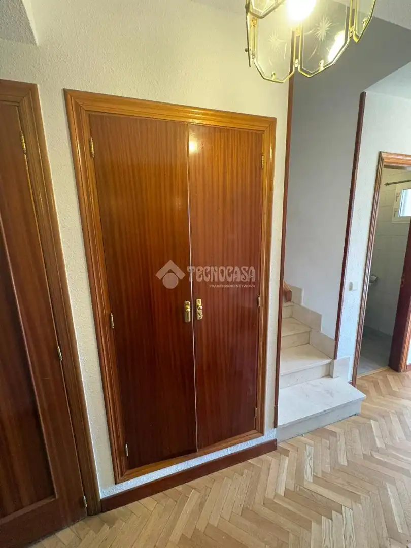Casa adosada en venda en Valladolid amb Calefacció i Parquet
