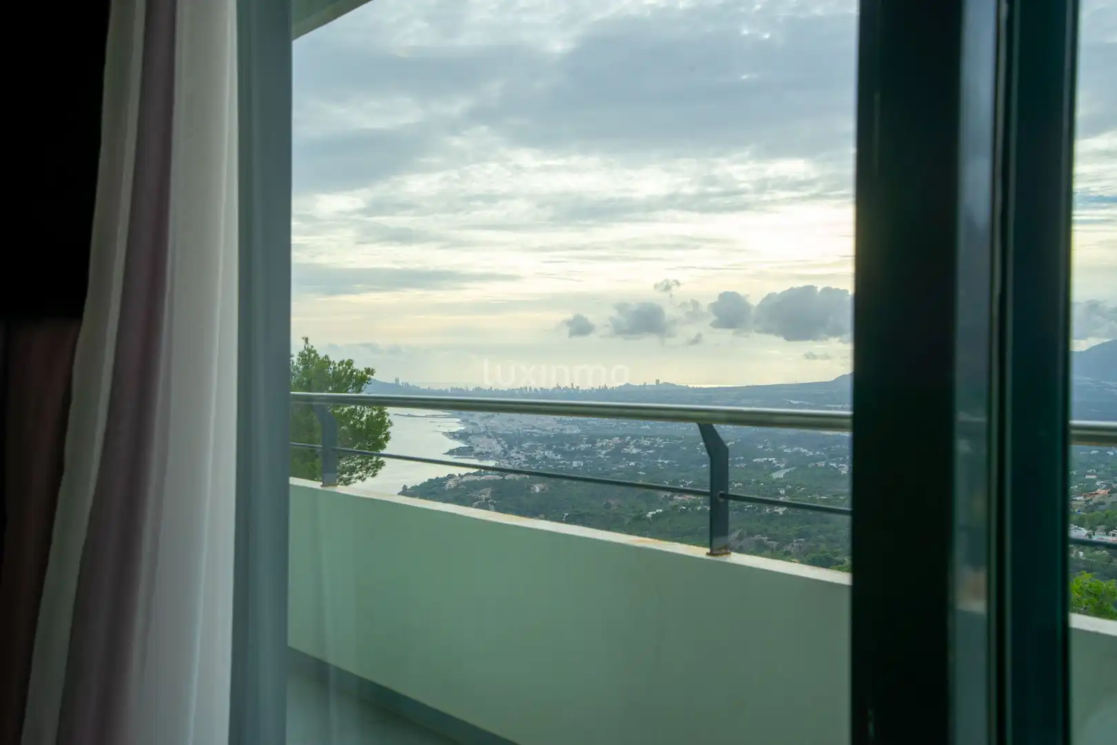 Habitación de Casa o chalet en venta en Altea con Aire acondicionado, Calefacción y Jardín privado