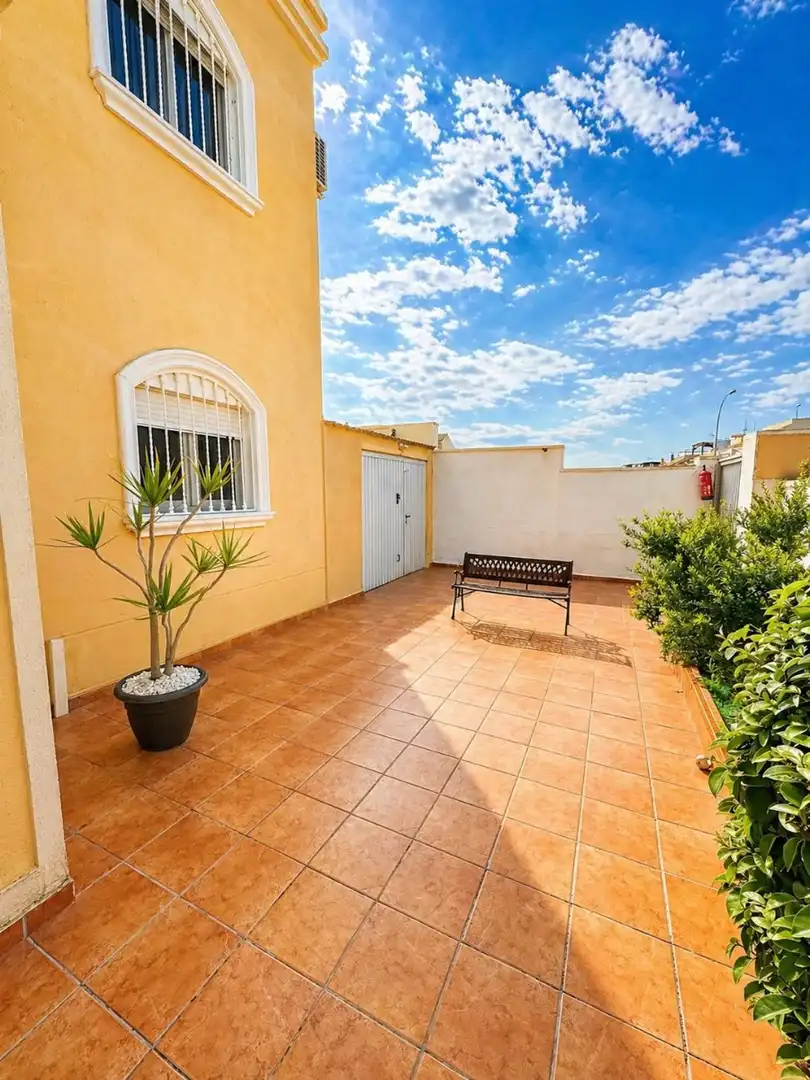 Terrassa de Casa o xalet en venda en Torrevieja