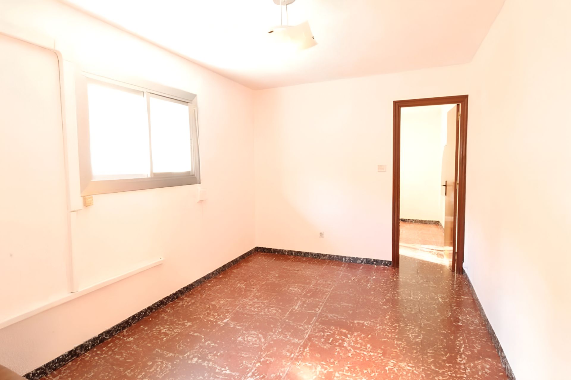 Bedroom of Flat for sale in  Barcelona Capital  with Air Conditioner and Alarm