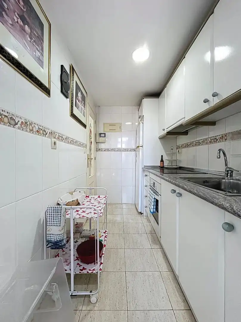Cocina de Piso en venta en Benidorm con Aire acondicionado, Calefacción y Jardín privado