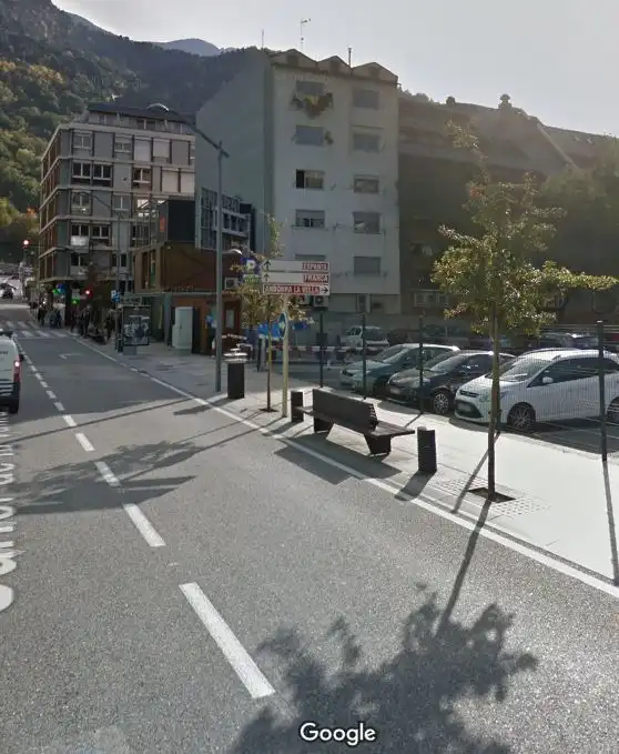 Others with lift for sale in Centro