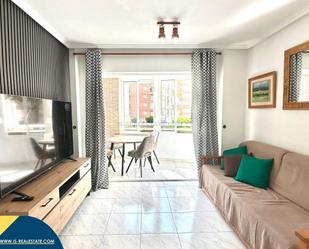 Vista exterior de Apartament en venda en Torrevieja amb Calefacció, Terrassa i Moblat