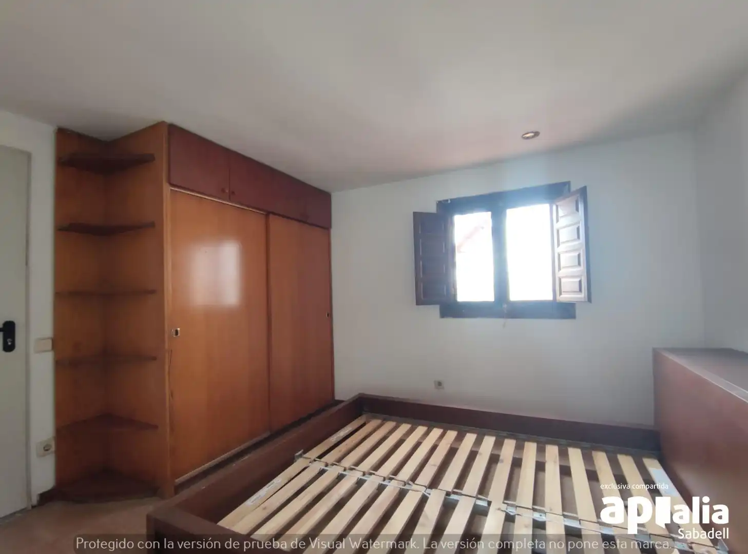 Dormitori de Casa o xalet en venda en Sabadell amb Calefacció, Terrassa i Balcó