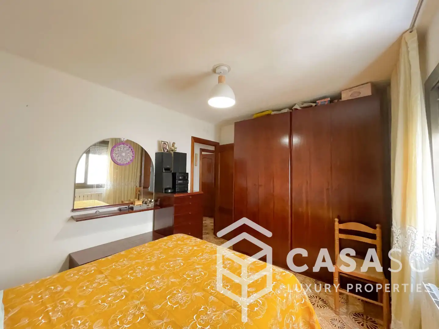Habitación de Piso en venta en Cerdanyola del Vallès con Calefacción, Amueblado y Balcón