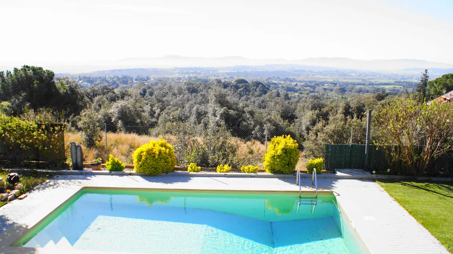 Piscina de Casa o xalet en venda en L'Ametlla del Vallès amb Aire condicionat, Calefacció i Jardí privat