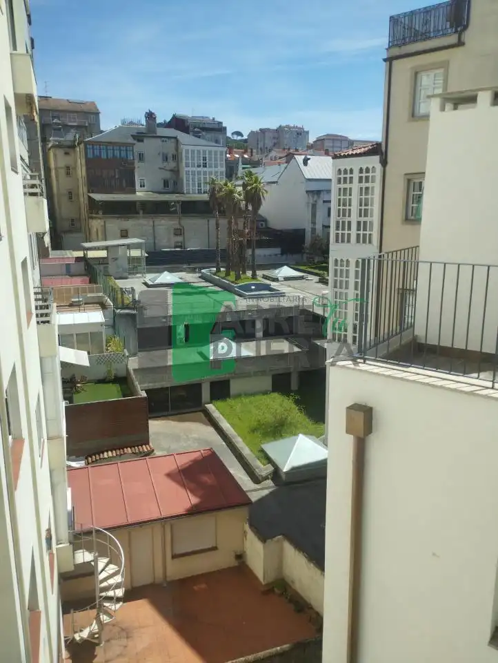 Terraza de Dúplex en venta en Ourense Capital  con Calefacción, Terraza y Trastero