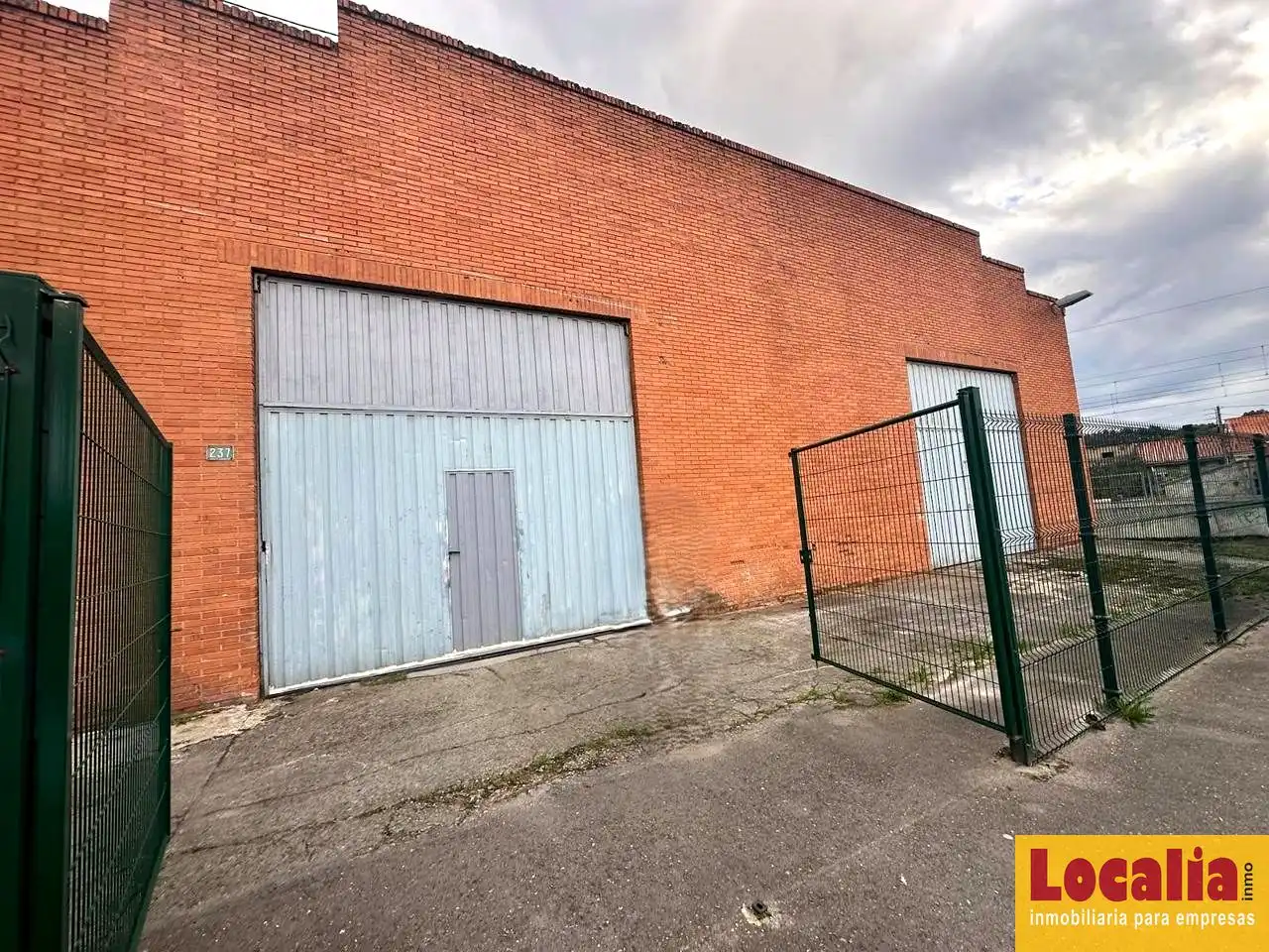 Nave industrial in vendita a Inmobiliaria - Barreda