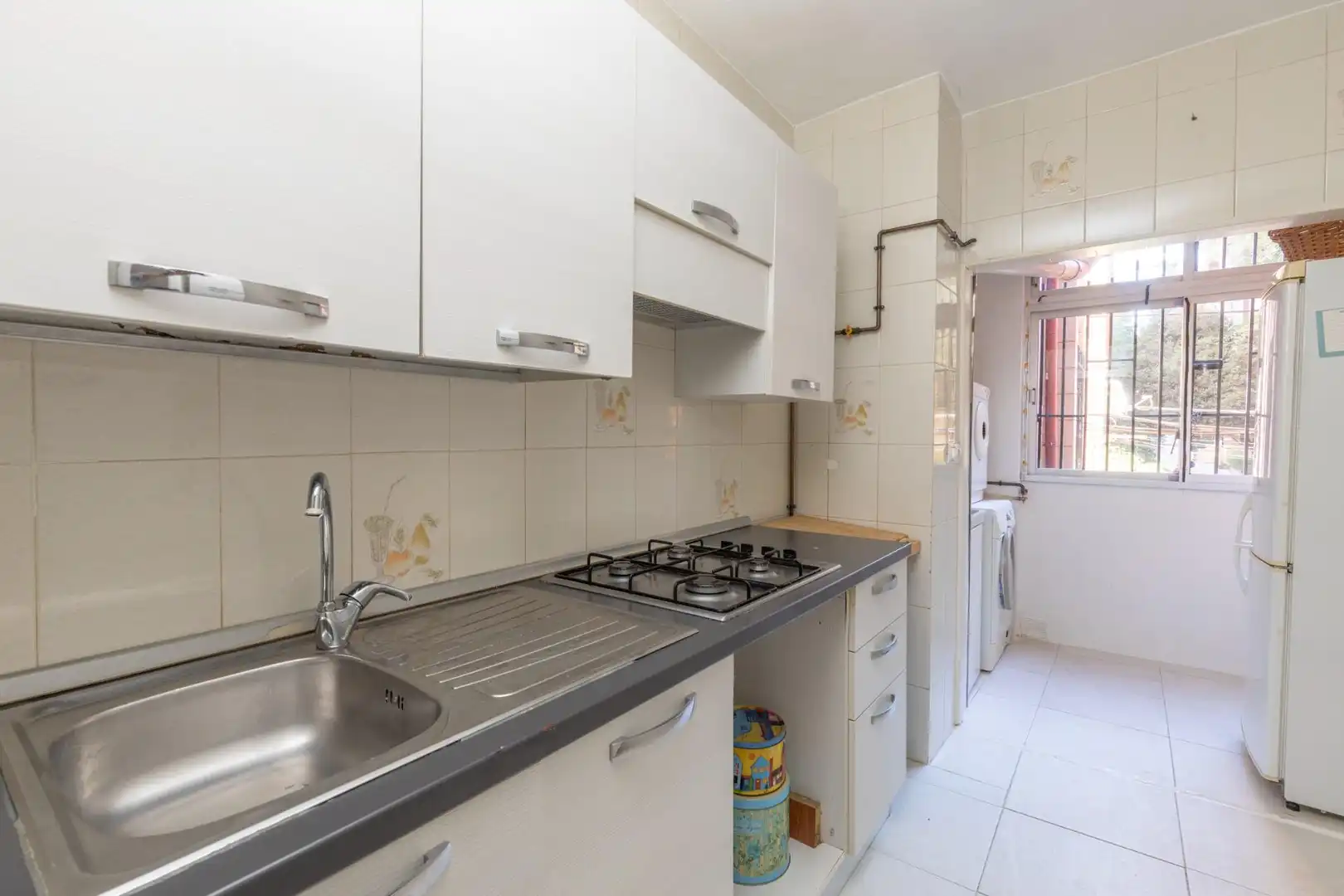 Kitchen of Flat for sale in Granada  with Air Conditioner and Terrace