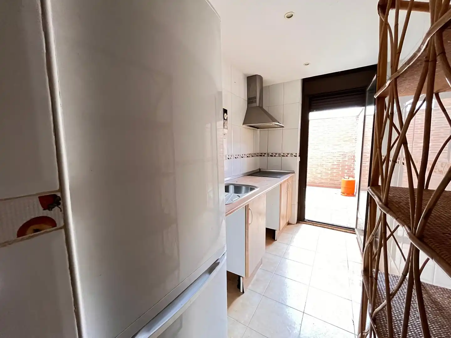 Küche von Wohnung zum Verkauf in Los Navalmorales mit Klimaanlage und Heizung