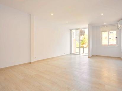 Bedroom of Flat for sale in  Barcelona Capital  with Air Conditioner, Parquet flooring and Oven