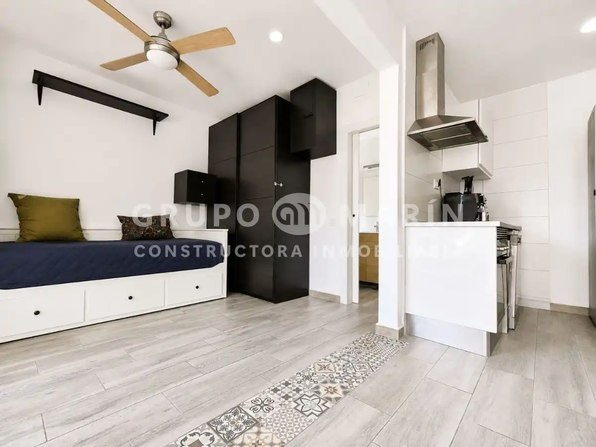 Habitación de Loft en venta en Barcelona con Calefacción, Terraza y Amueblado