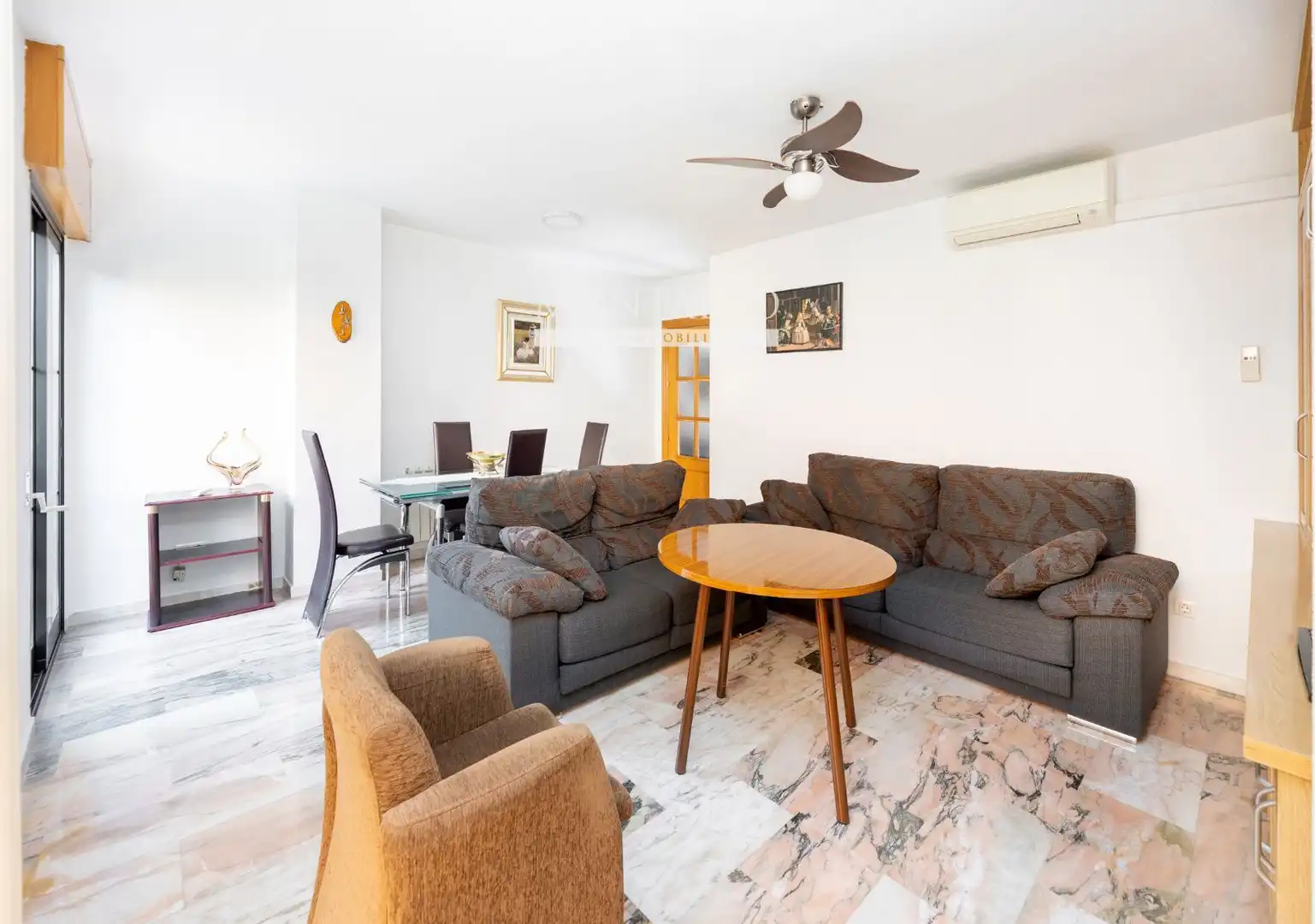 Living room of Flat for rent in Granada  with Heating, Terrace and Furnished