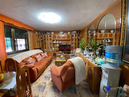 Living room of Flat for sale in  Madrid Capital  with Air Conditioner, Heating and Alarm