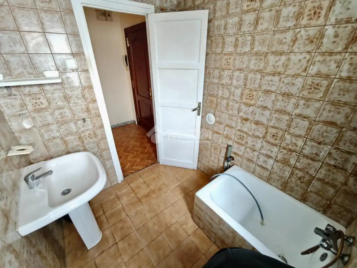 Baño de Piso en venta en Santander con Trastero y Balcón