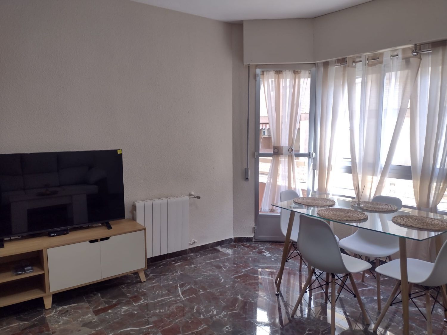 Living room of Flat to rent in  Jaén Capital  with Balcony