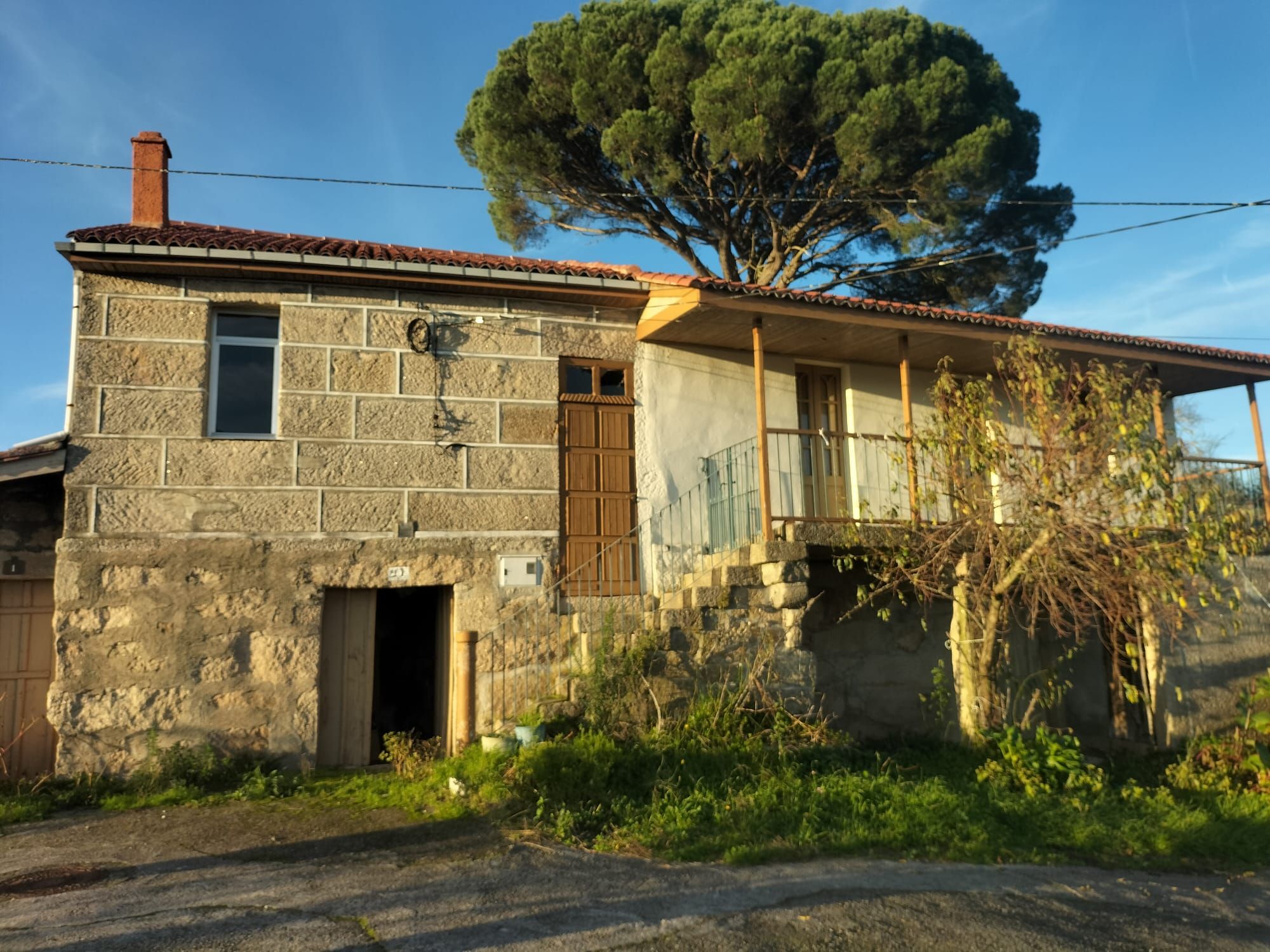 Vista exterior de Finca rústica en venda en Ourense Capital  amb Jardí privat, Terrassa i Balcó