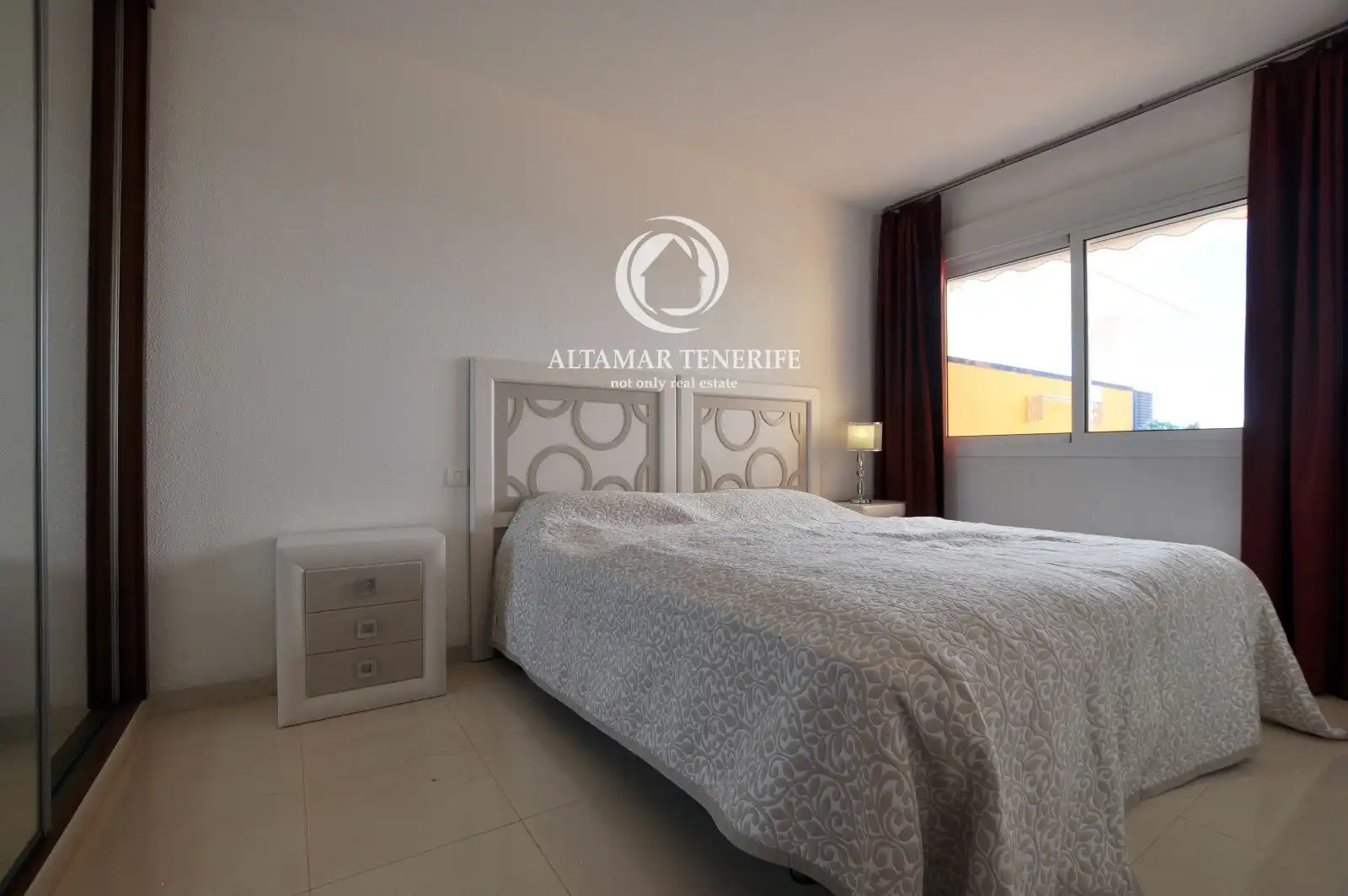 Dormitori de Apartament de lloguer en Adeje amb Terrassa, Traster i Piscina