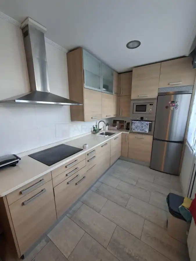 Cuina de Àtic en venda en Vitoria - Gasteiz amb Calefacció, Parquet i Terrassa