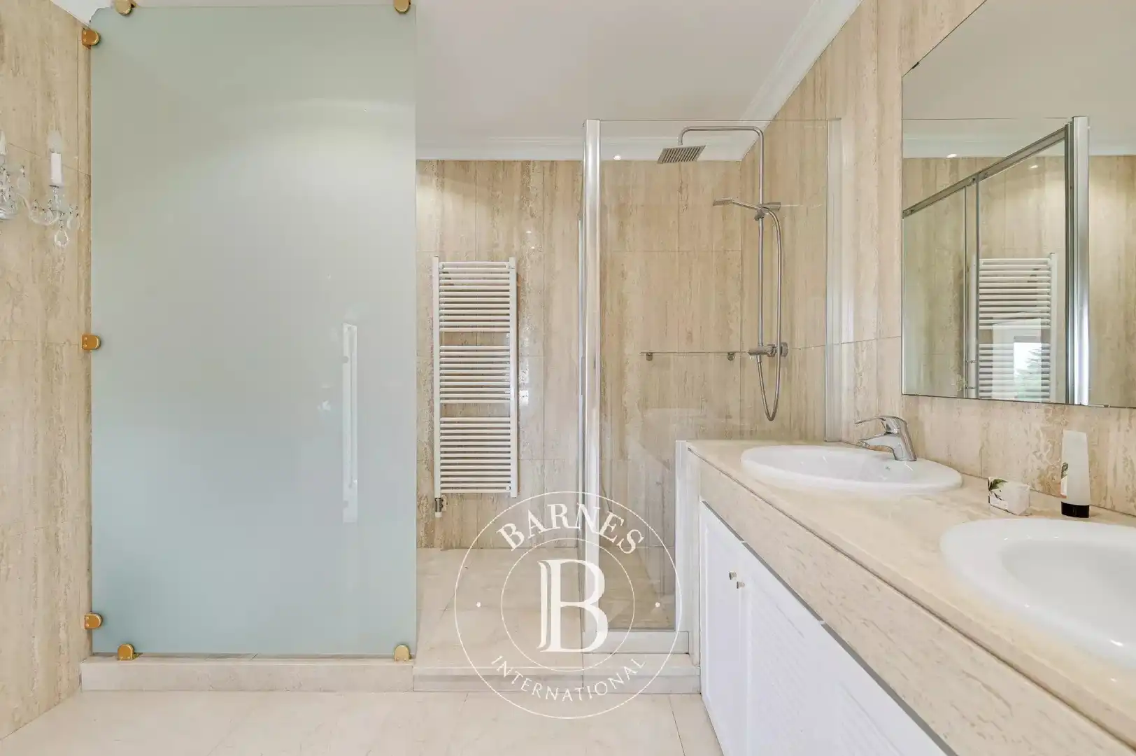 Bathroom of Houses for sale in Cabrils  with Air Conditioner, Heating and Private garden