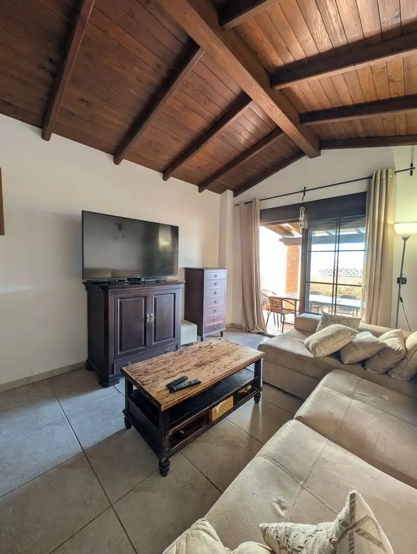 Sala de estar de Planta baja de alquiler en Estepona con Terraza y Se aceptan mascotas
