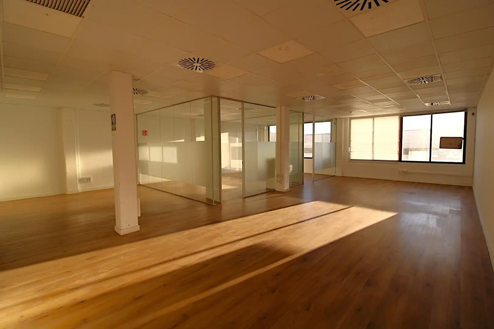 Bureau à vendre à Avenida Gran Via d'Asima, imagen 3