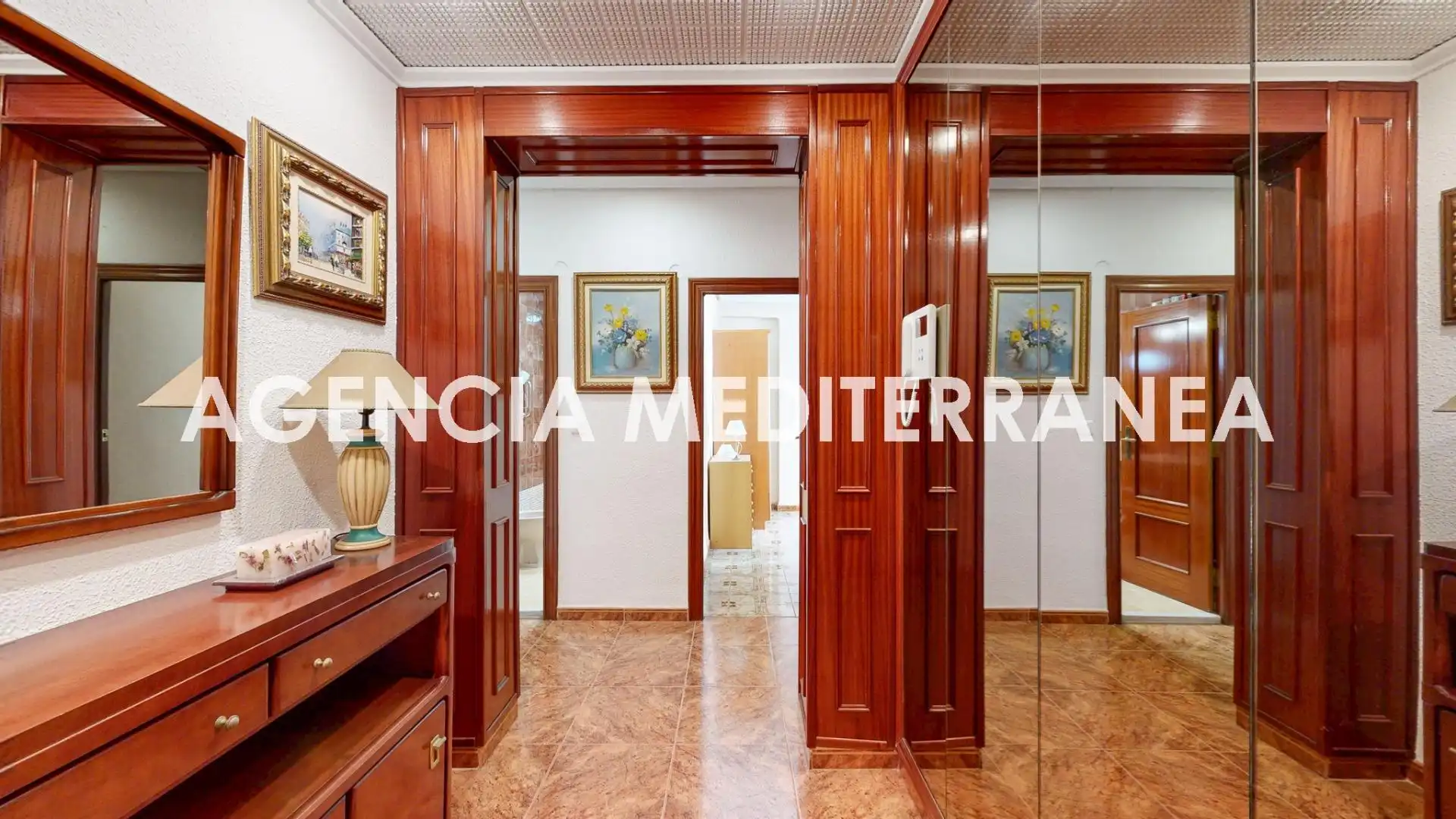 Flat for sale in Valencia  with Air Conditioner and Balcony