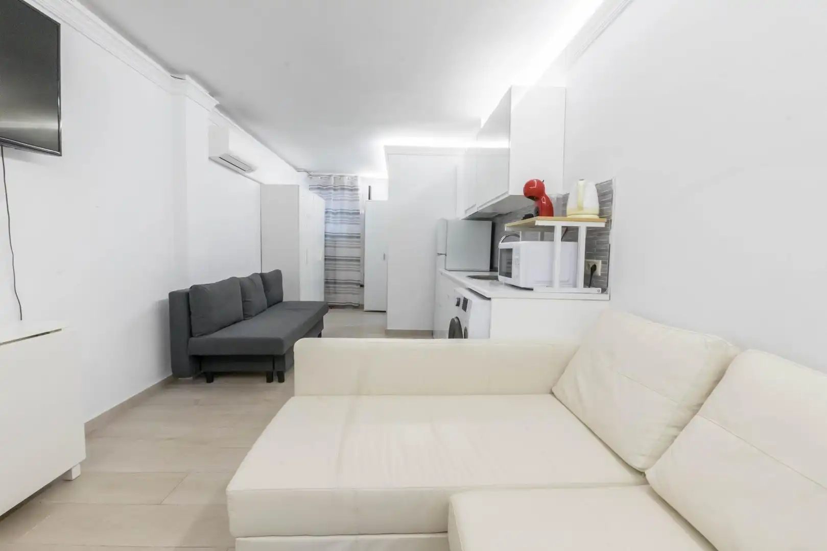 Sala de estar de Estudio en venta en Fuengirola con Aire acondicionado, Jardín privado y Terraza