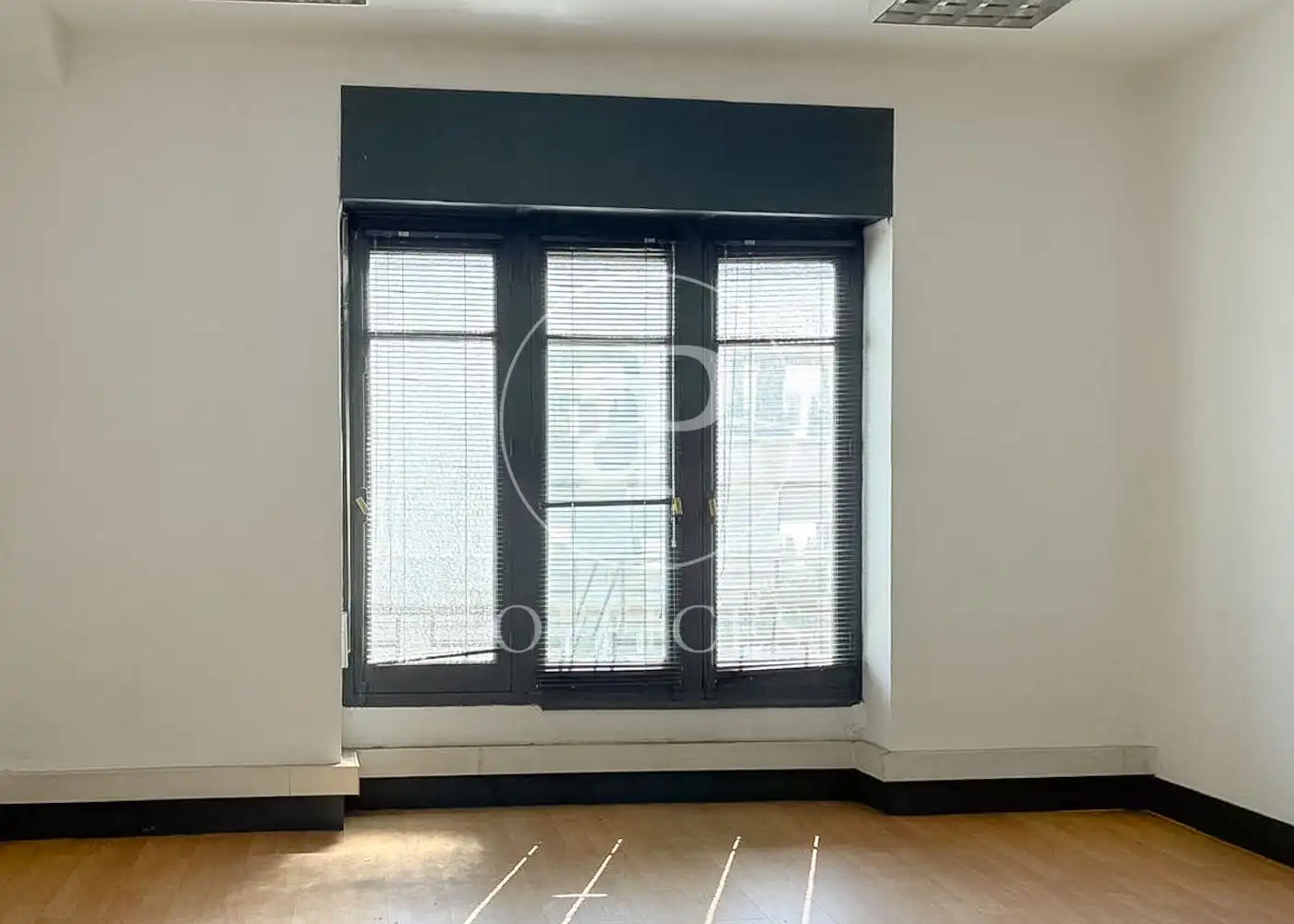 Büro zur Miete in Madrid mit Klimaanlage und Heizung