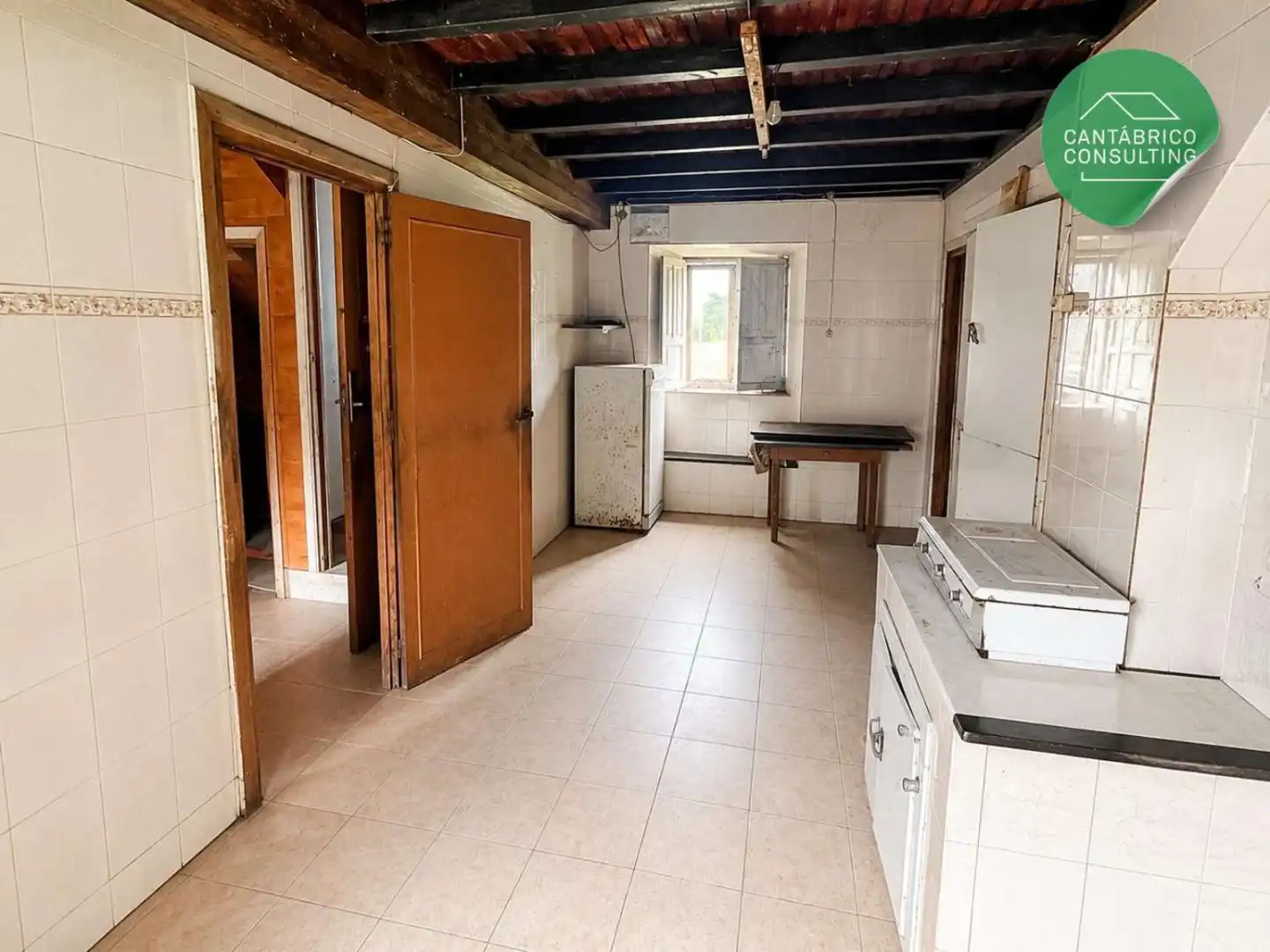 Cuina de Finca rústica en venda en El Franco 