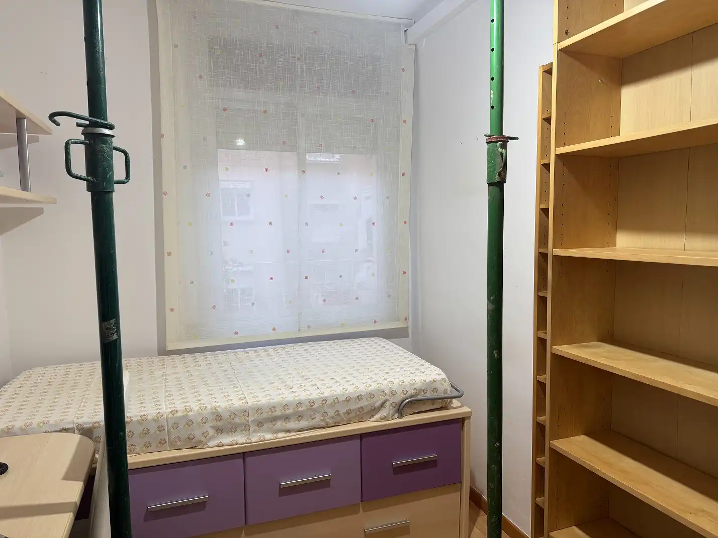 Dormitori de Pis en venda en Badalona amb Aire condicionat, Calefacció i Parquet