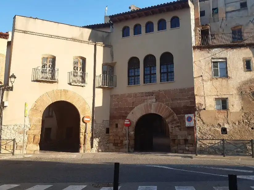 Vista exterior de Casa o xalet en venda en Alcover amb Calefacció, Terrassa i Traster