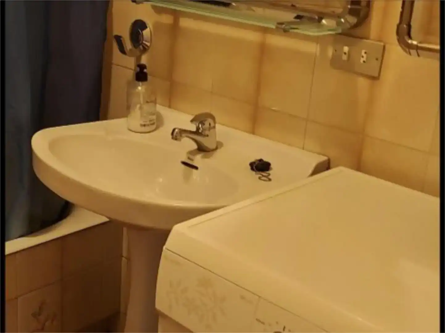 Bathroom of Flat for sale in Tamarite de Litera  with Storage room, Furnished and Balcony