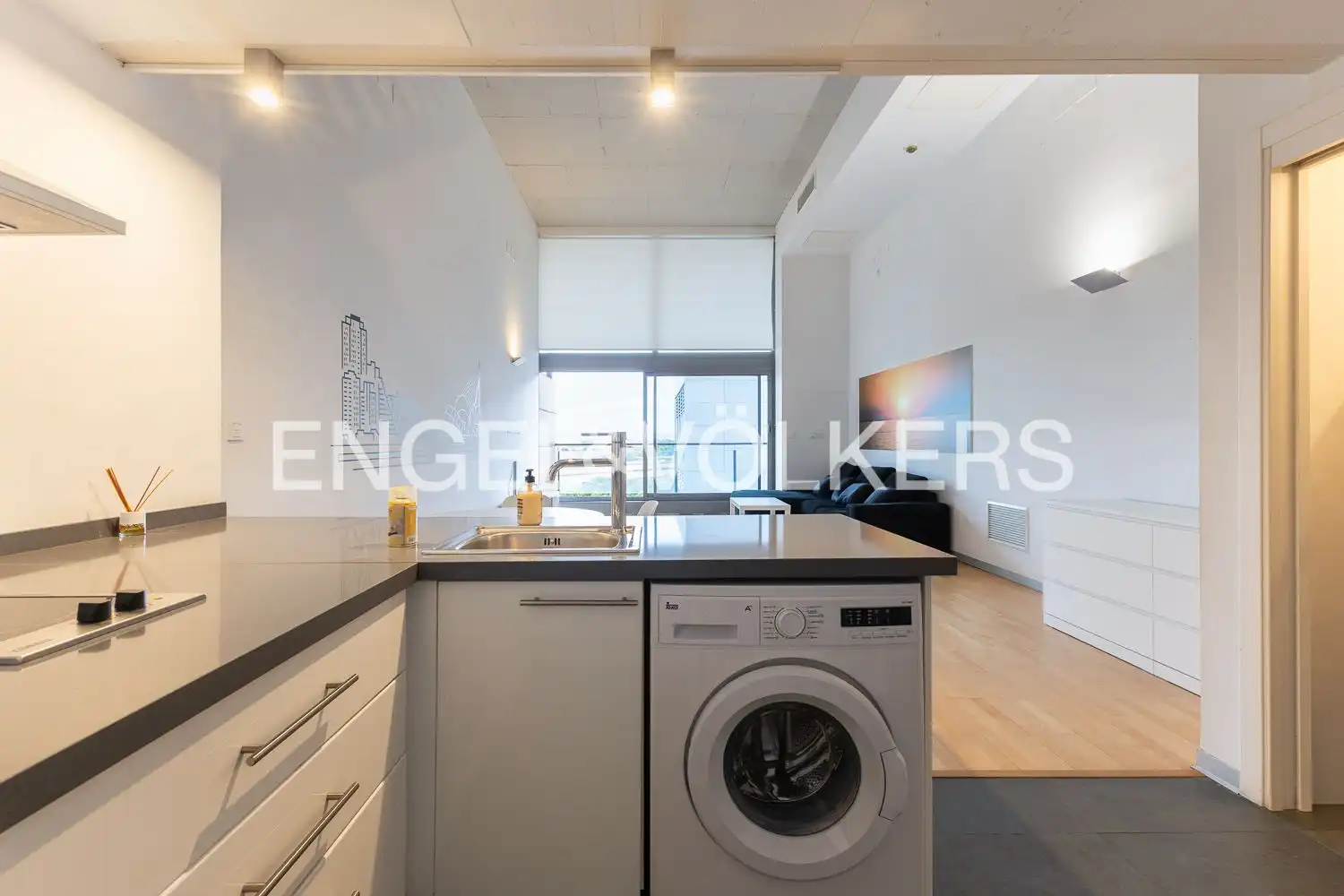 Cocina de Piso de alquiler en Valencia con Aire acondicionado, Calefacción y Jardín privado