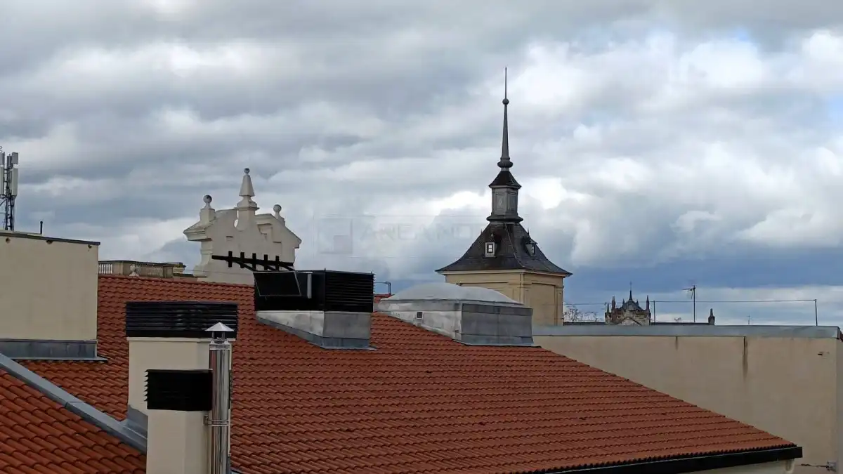 Vista exterior de Piso en venta en Vitoria - Gasteiz con Calefacción, Parquet y Trastero
