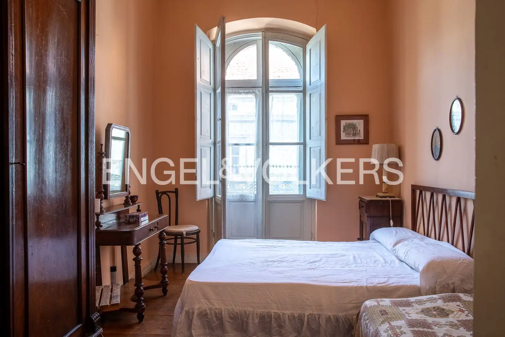 Habitación de Piso en venta en Laredo con Calefacción y Balcón