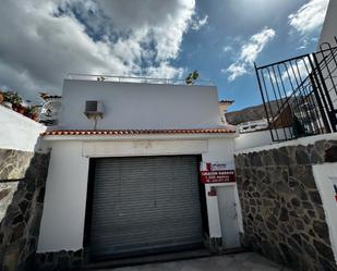 Exterior view of Garage for sale in Arona