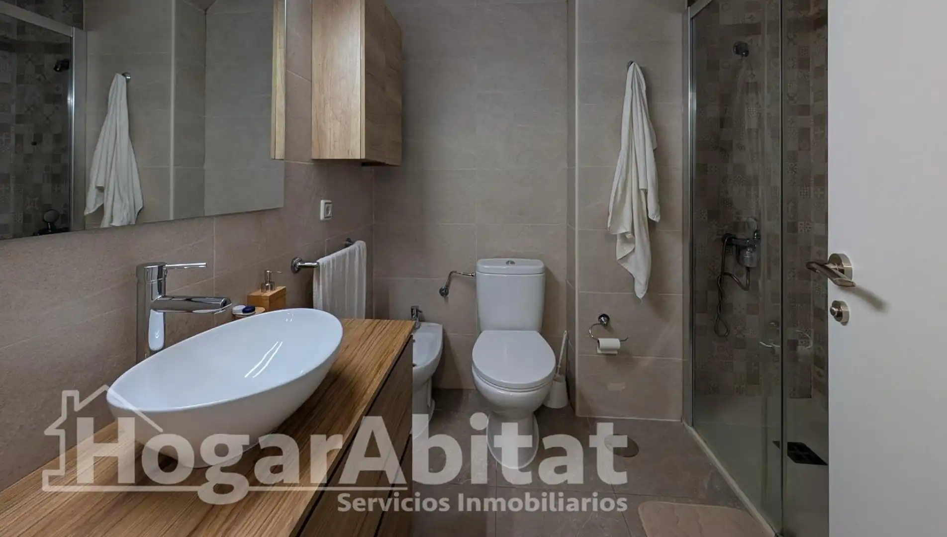 Bany de Pis en venda en Alicante / Alacant amb Aire condicionat, Calefacció i Balcó