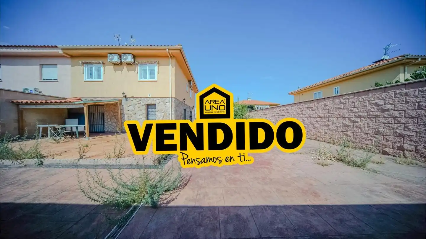 Habitatge amb jardí en venda a Las Ventas de Retamosa